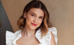 Millie Bobby Brown anuncia que está noiva aos 19 anos
