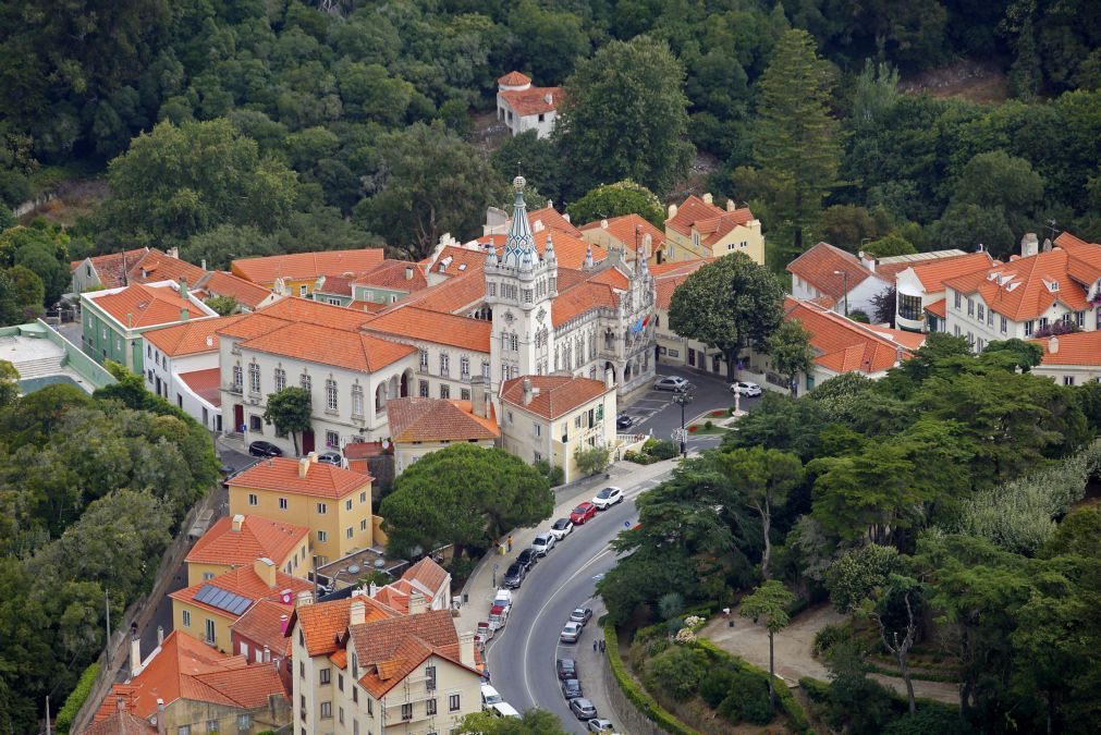 Homem detido por raptar e violar mulher em Sintra