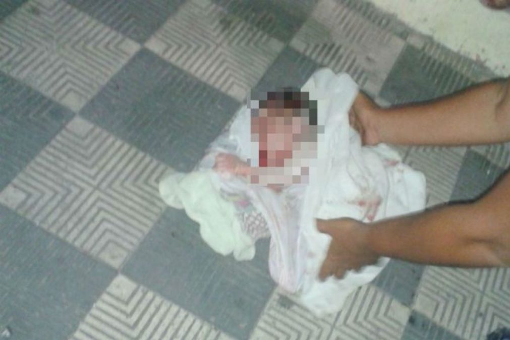 Adolescente dá à luz em WC e tenta livrar-se do bebé pelo autoclismo no Bairro Alto da Boa Vista
