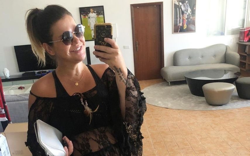 Katia Aveiro indiferente às mudanças do corpo «Não estou nem aí para esta barriga»
