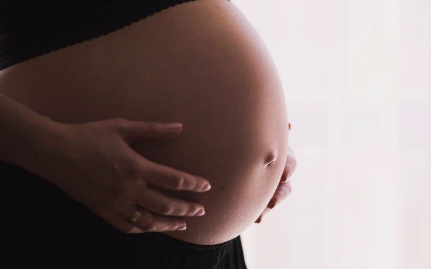 França aprova procriação medicamente assistida para todas as mulheres