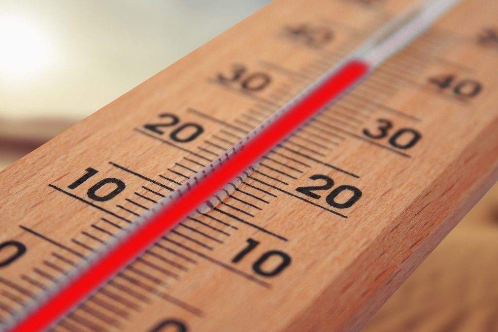 Calor veio para ficar. Saiba até quando se vão manter as temperaturas altas