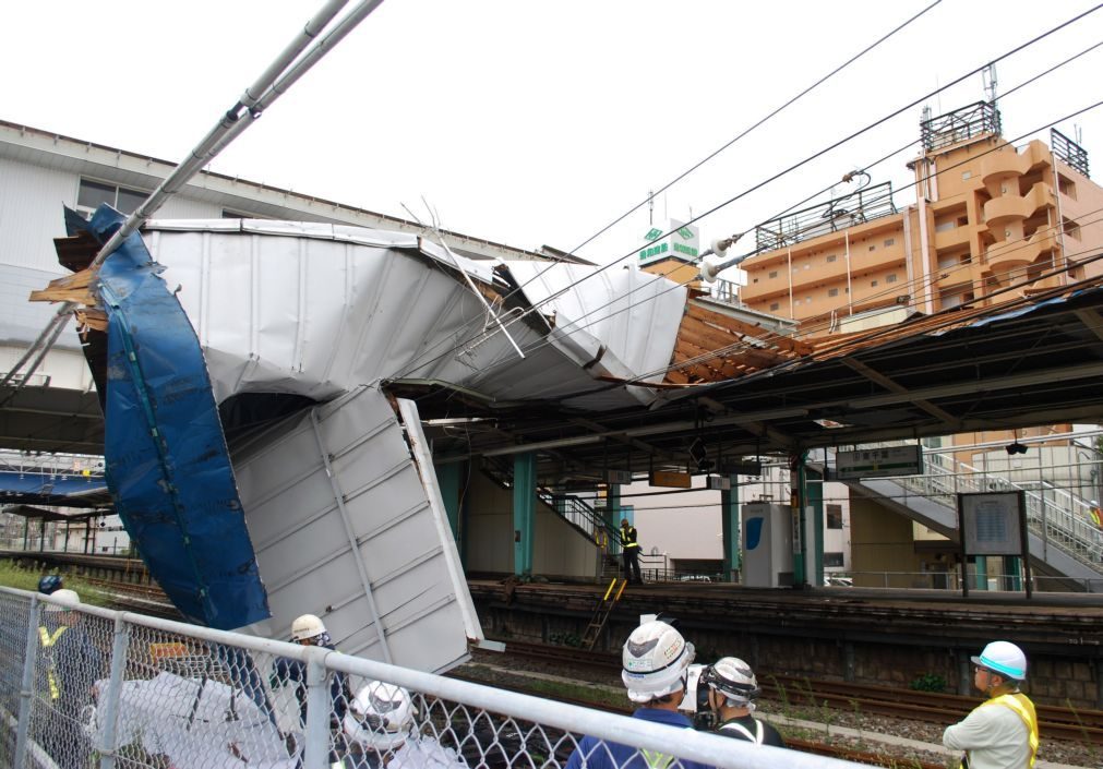 Japão: Um morto e pelo menos 30 feridos à passagem de tufão
