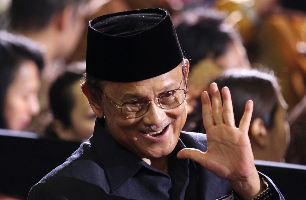 Morreu o ex-Presidente indonésio Habibie, que permitiu a independência de Timor-Leste