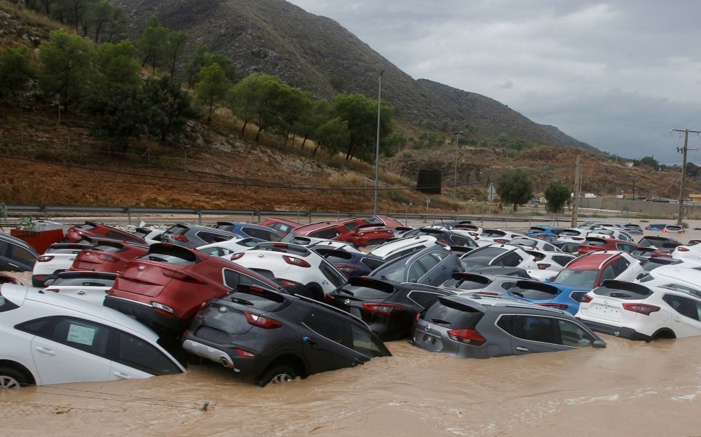 Catalunha. Chuvas torrenciais fazem três desaparecidos