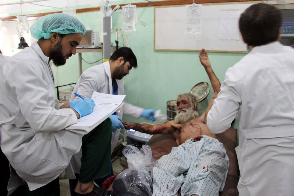 Afeganistão: Sobe para 20 o número de mortos em ataque a hospital