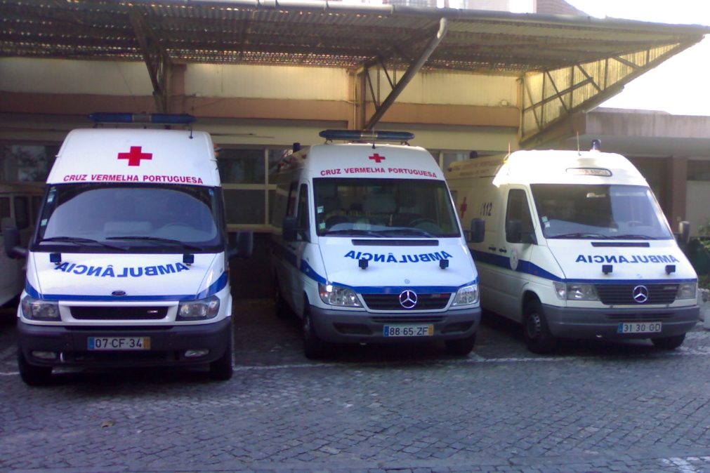 Cruz Vermelha Porto precisa de ambulâncias novas e pede ajuda