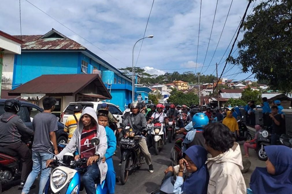 Sismo na Indonésia | Número de mortos sobe para 20 no arquipélago das Molucas