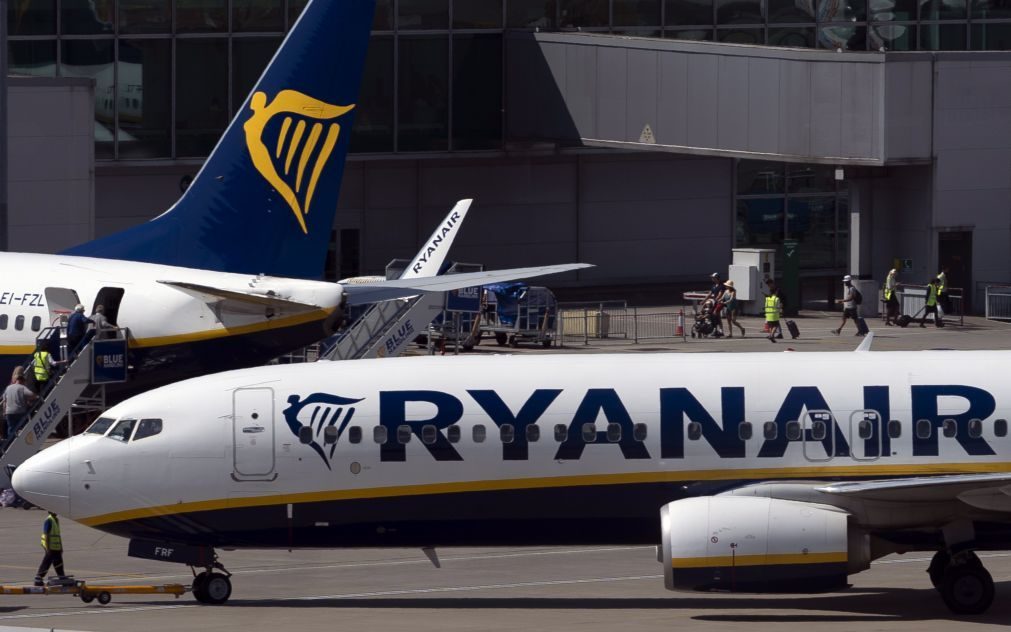 Ryanair: Tripulantes de cabine estão novamente em greve