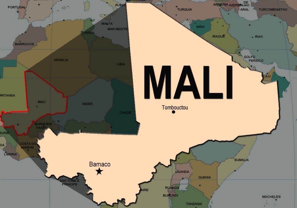 Ataques no centro do Mali matam pelo menos 16 soldados e civis