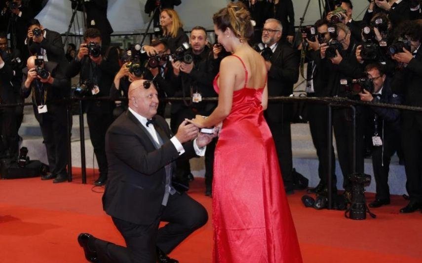 Milos Kant e Margarida Aranha Após o pedido em Cannes, empresário quer o anel de noivado de volta