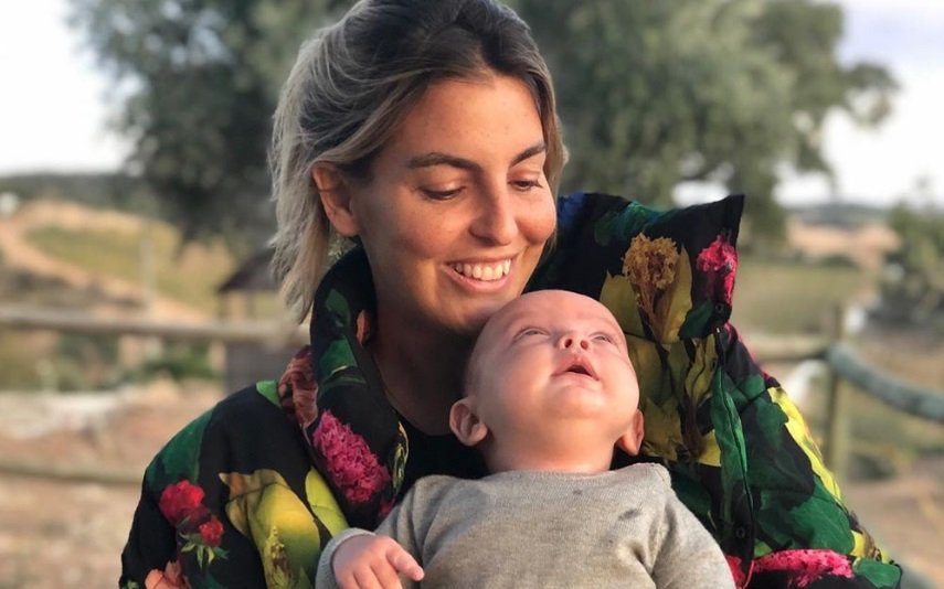 Jessica Athayde não dá banho ao filho há 3 dias: «Melhor cheirinho da vida»