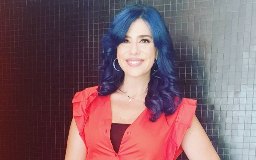 Mónica Sintra Depois do cabelo azul, cantora surpreende com look ainda mais radical