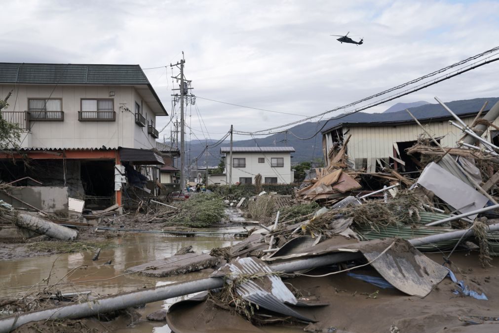 Número de vítimas mortais do tufão no Japão sobe