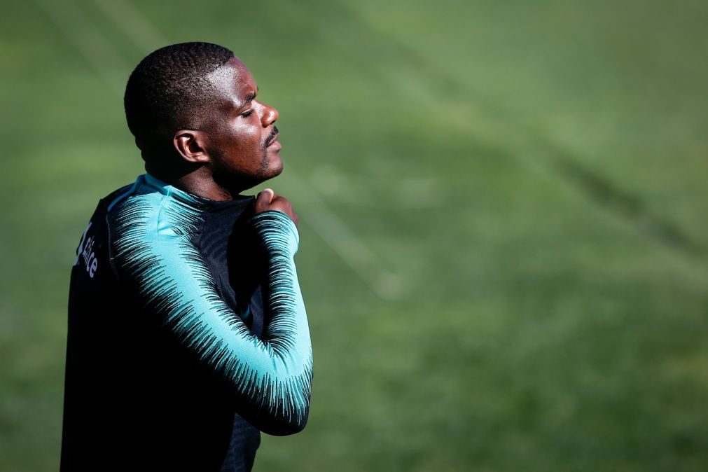 William Carvalho operado esta quarta-feira