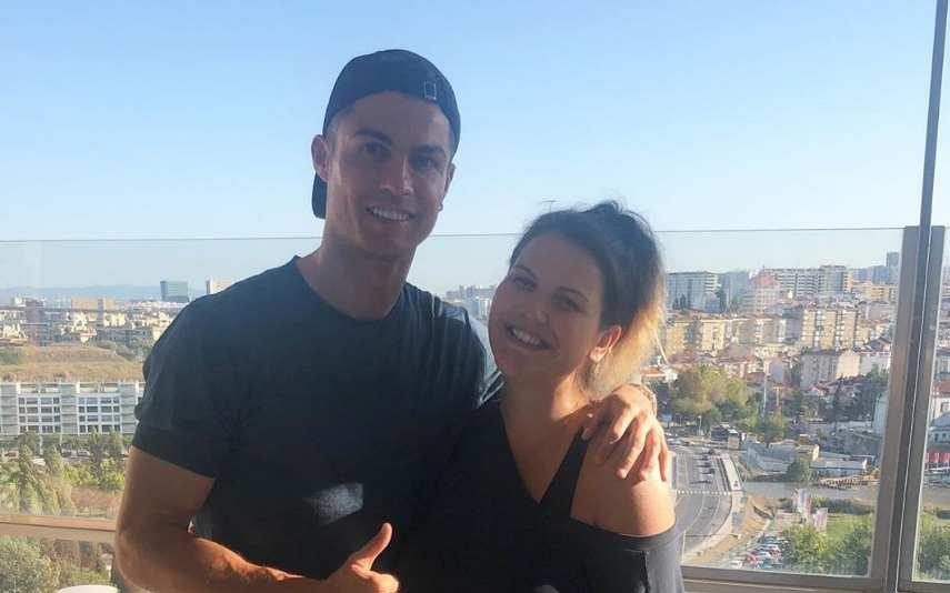 Katia Aveiro sem papas na língua Irmã de Cristiano Ronaldo responde torto a uma seguidora: «Preocupe-se com a sua vida»