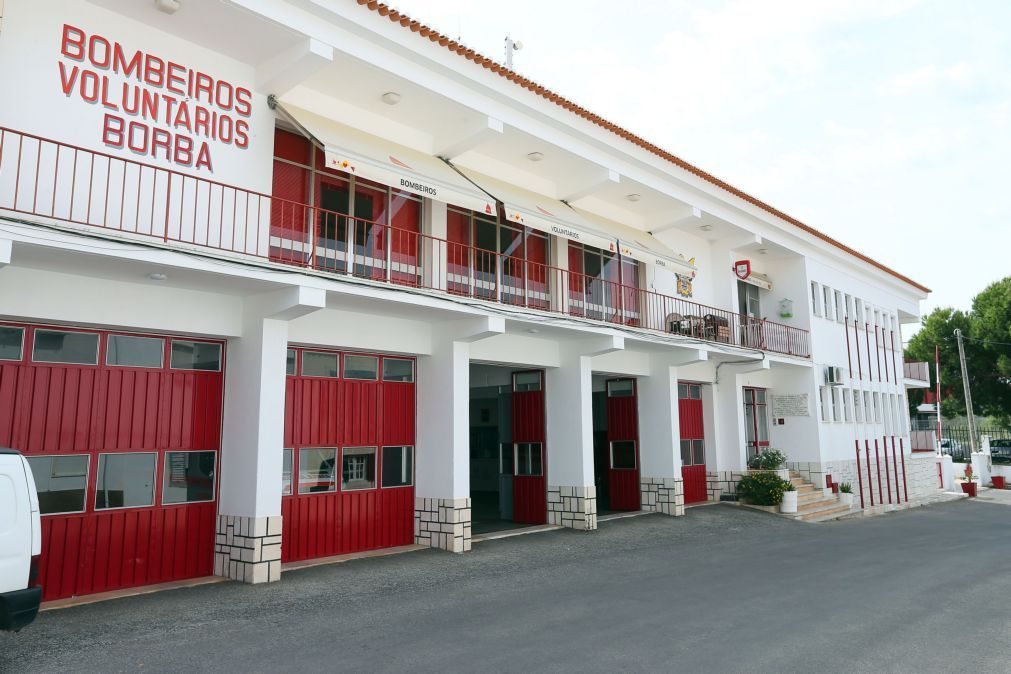 Bombeiros de Borba feridos em invasão do quartel por 20 pessoas