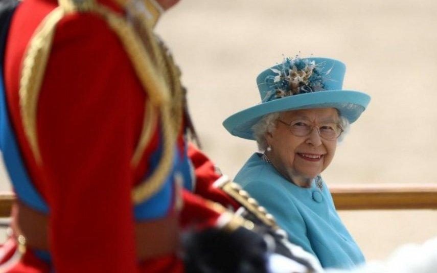 Rainha Isabel II Desvendada a fórmula secreta da monarca para limpar as joias