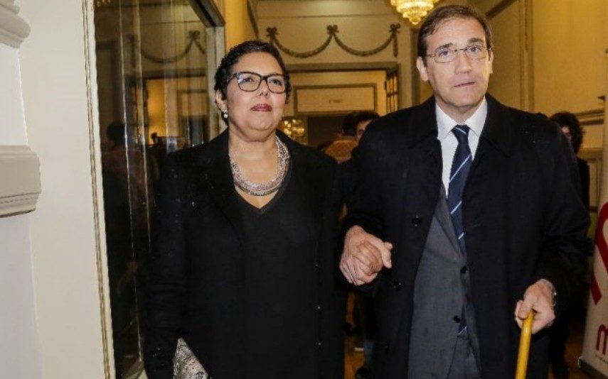 Laura Ferreira Mulher de Passos Coelho em cadeira de rodas com cancro alastrado