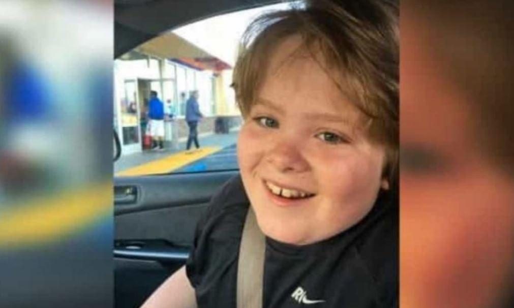 Menino autista de 13 anos morre após castigo da professora