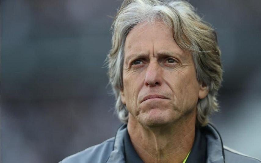 Veja como festeja Jorge Jesus a vitória do Flamengo. VÍDEO