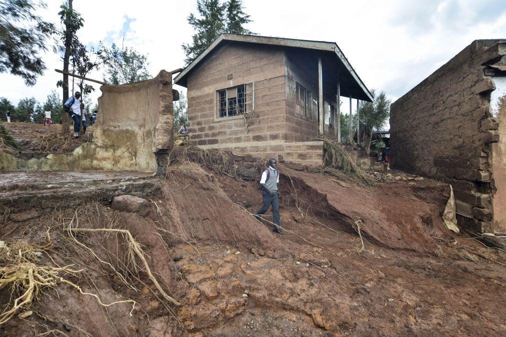 Pelo menos 120 mortos em inundações no Quénia