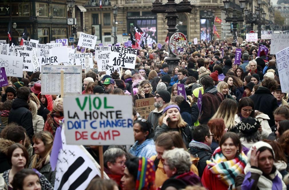 Três dezenas de manifestações em França contra violência sexual sobre as mulheres