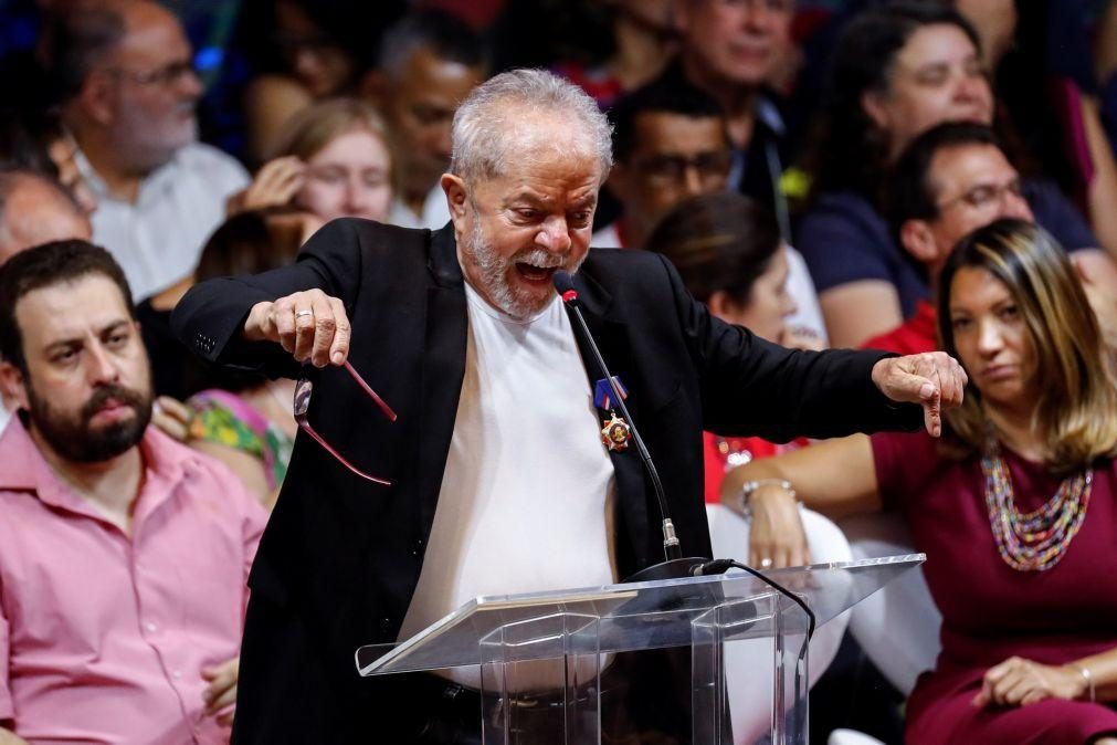 Maioria de juízes mantém condenação de Lula da Silva