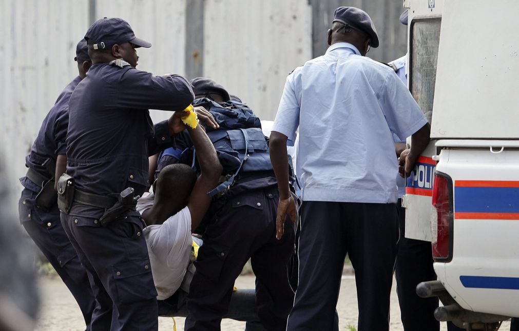 Polícia angolana aperta vigilância para evitar entrada de grupos armados da RDCongo