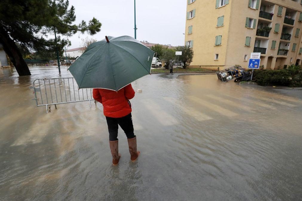 Cinco mortos no sudeste da França devido às chuvas fortes