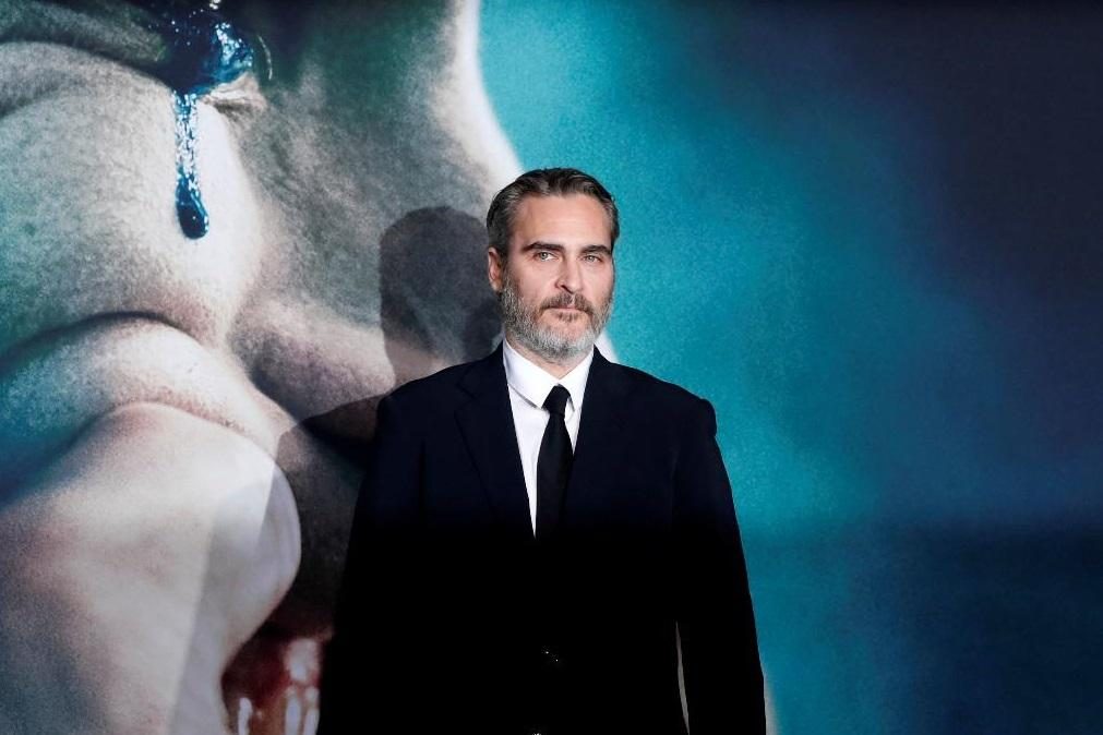 Joaquin Phoenix eleito Pessoa do Ano pela PETA