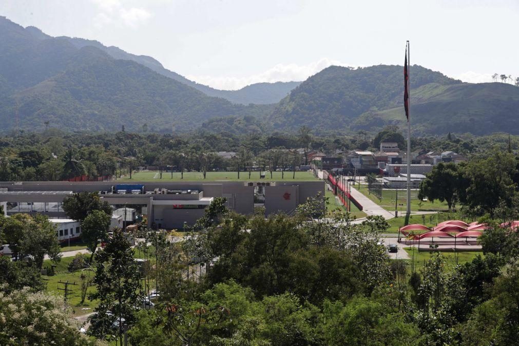 Flamengo indemniza familiares dos jovens que morreram em centro de treino