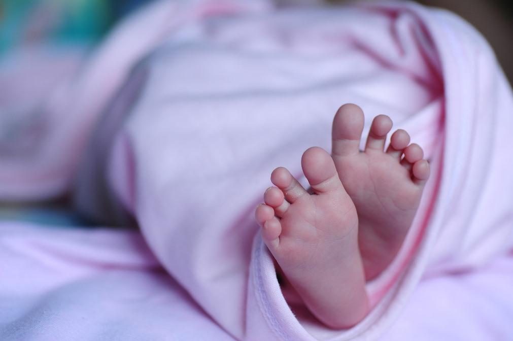 Giulia, filha do 'paciente 1', nasce em plena pandemia. Bebé traz esperança a Itália