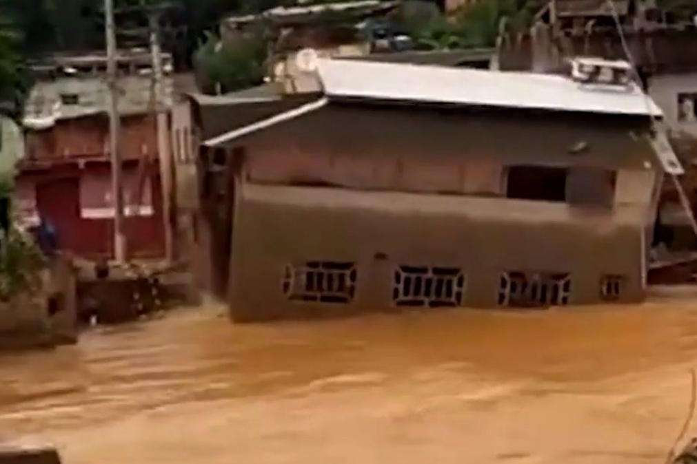 Terror no Brasil | As imagens impressionantes das inundações [vídeos dramáticos]
