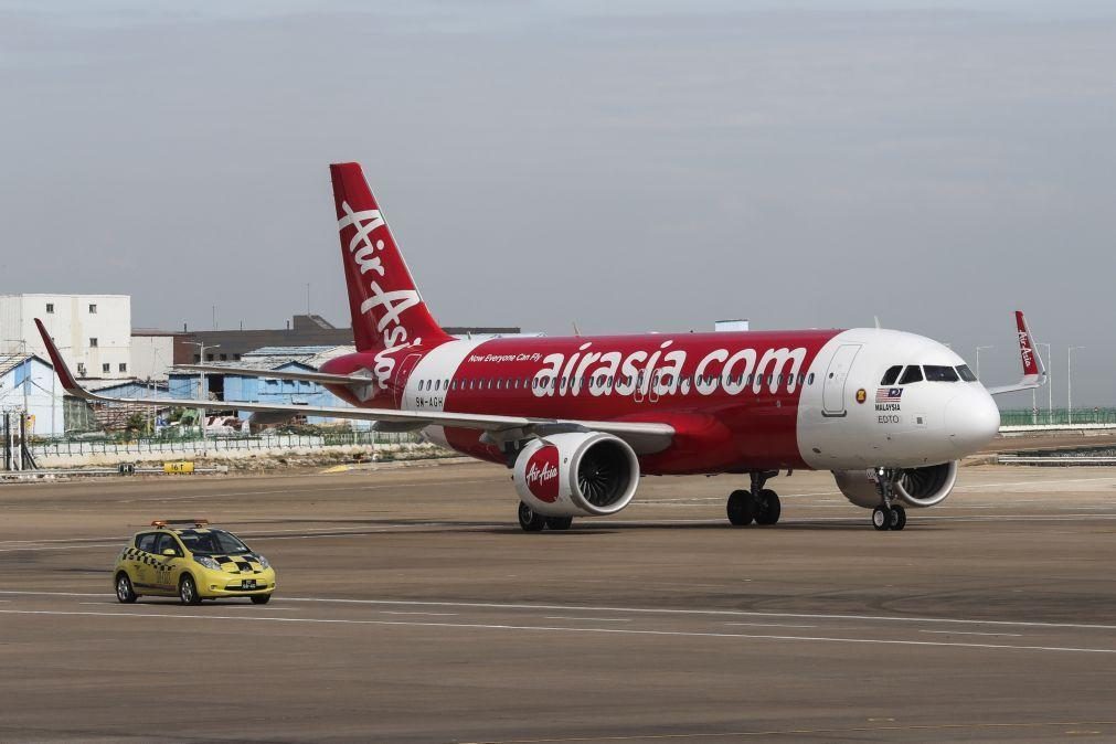 Dono da AirAsia deixa cargo durante investigação de corrupção