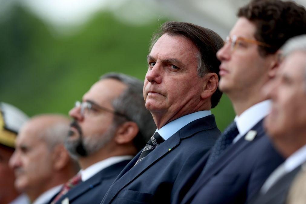 Bolsonaro apoia abstinência sexual juvenil: «Não quero a minha filha grávida aos 10 anos»