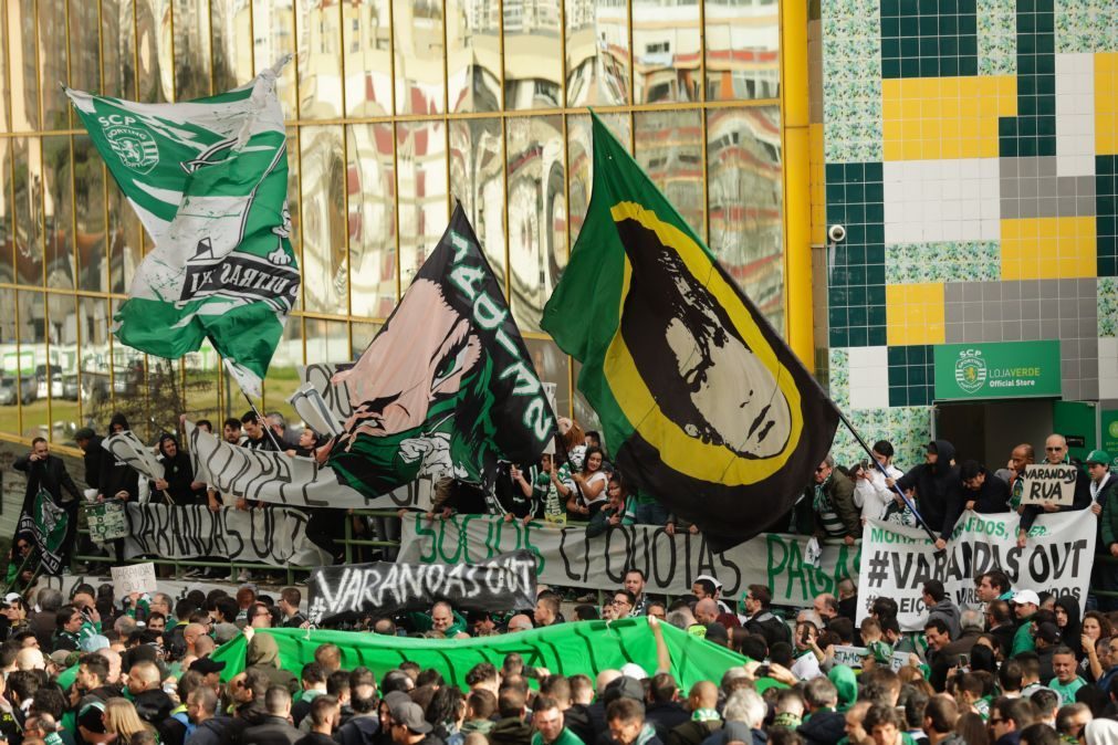 Sporting | Adeptos pedem demissão de Frederico Varandas da presidência do clube
