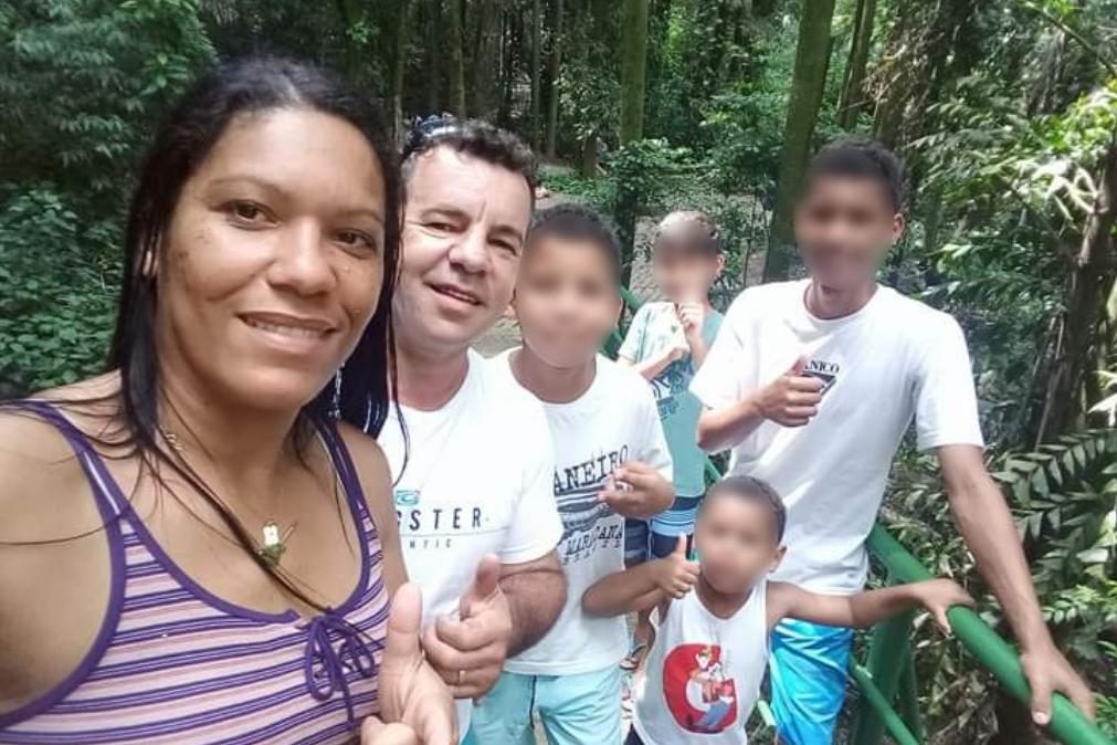 Criança de 11 anos mata padrasto para defender mãe e irmão