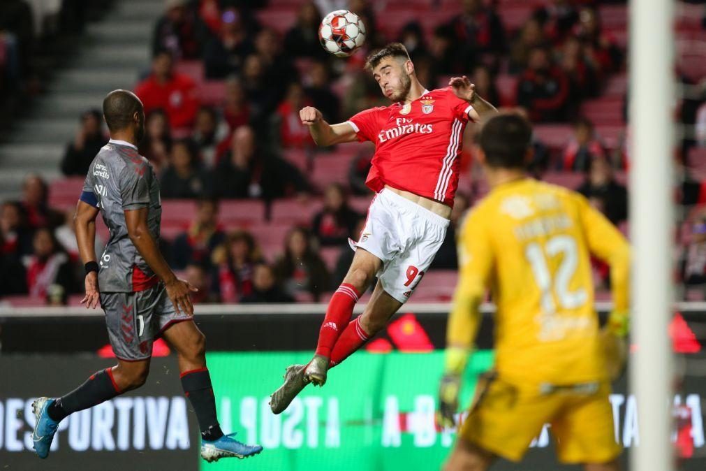 Benfica e SC Braga encontram-se na Luz em jogo de «pressão»