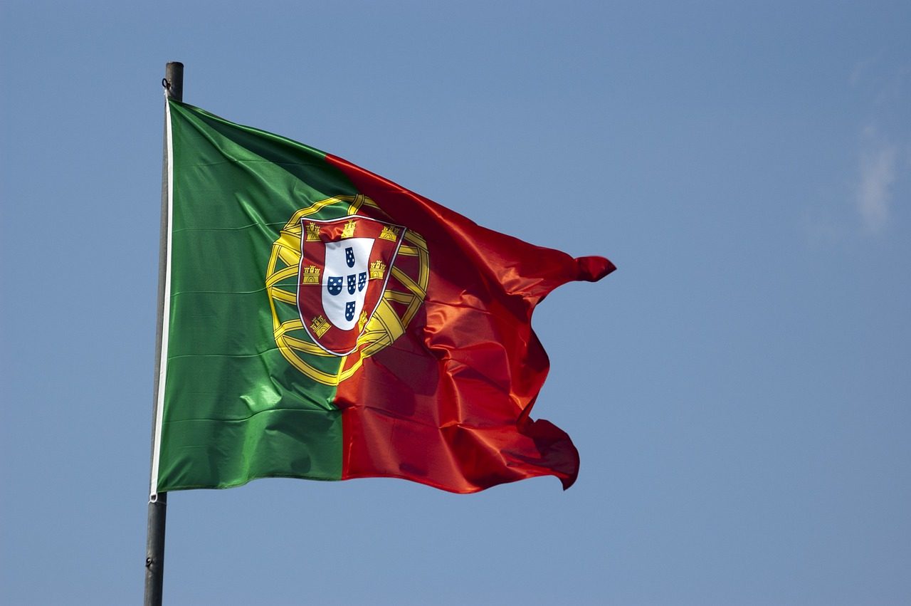 O recenseamento automático dos portugueses residentes no estrangeiro