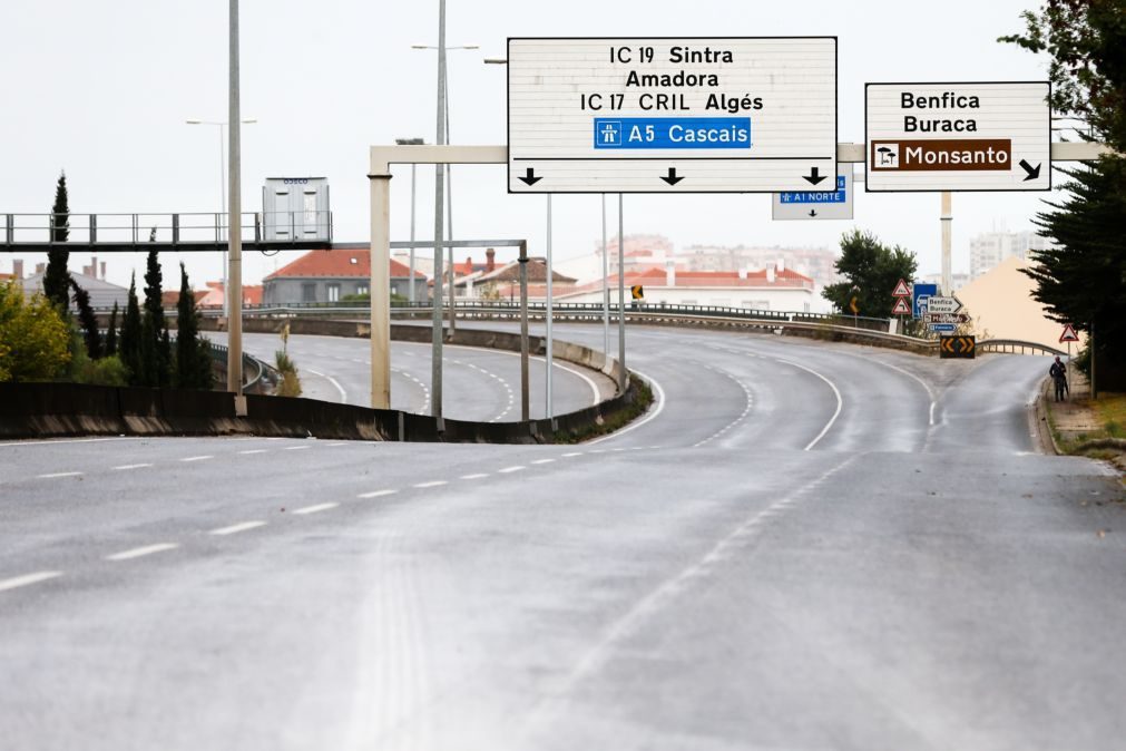 Trânsito cortado em duas vias na Segunda Circular