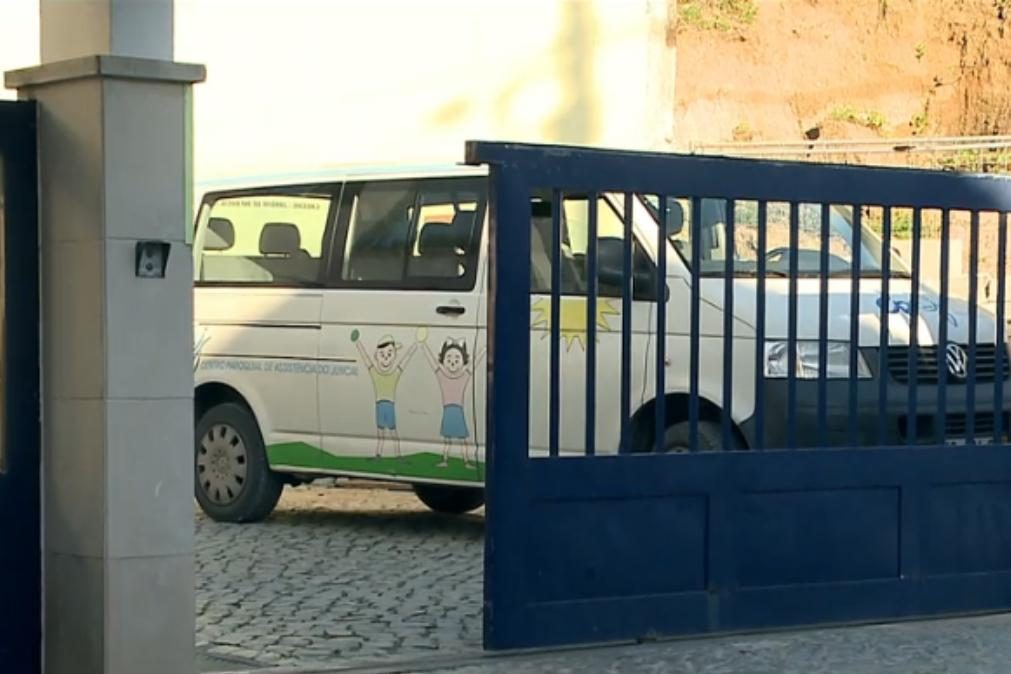 Porto de Mós | Criança de 2 anos esquecida 8 horas em carrinha de transporte escolar