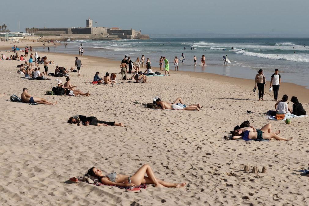 Praias de Carcavelos e São Pedro do Estoril interditas a banhos