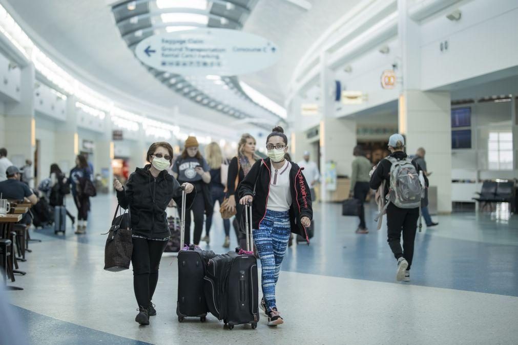 Covid-19: Caos nos aeroportos dos EUA devido a controlo de passageiros europeus
