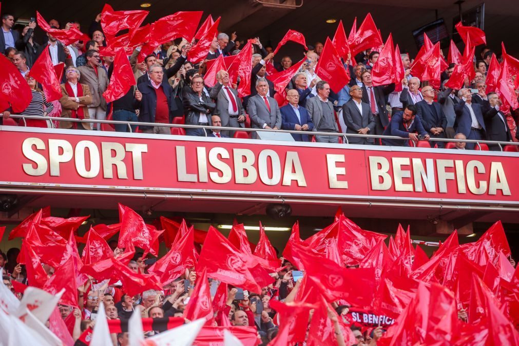 Benfica doa 1 milhão de euros para comprar equipamentos para o SNS