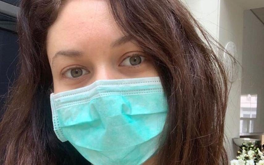 Coronavírus. Bond Girl está recuperada após «semana de cama com febre alta»