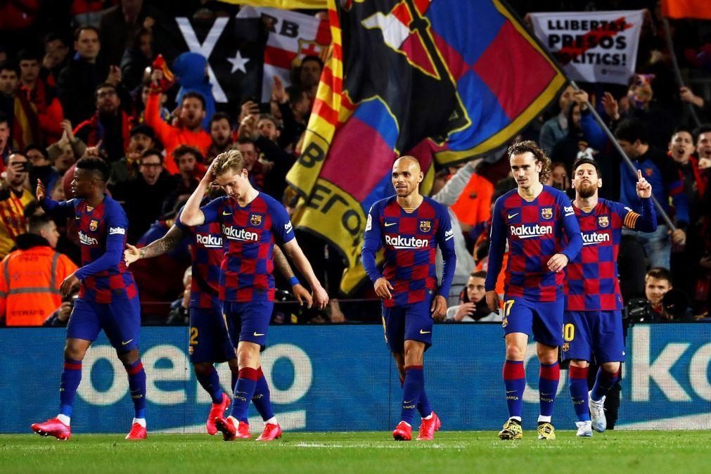 Covid-19: Messi anuncia que plantel do Barcelona aceita redução salarial de 70%