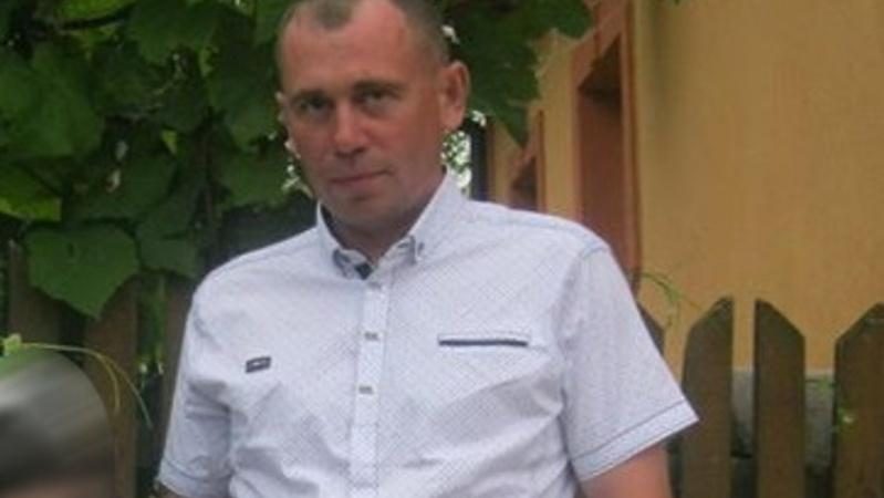 Ucraniano terá morrido por asfixia com costelas partidas. Deixa dois filhos menores