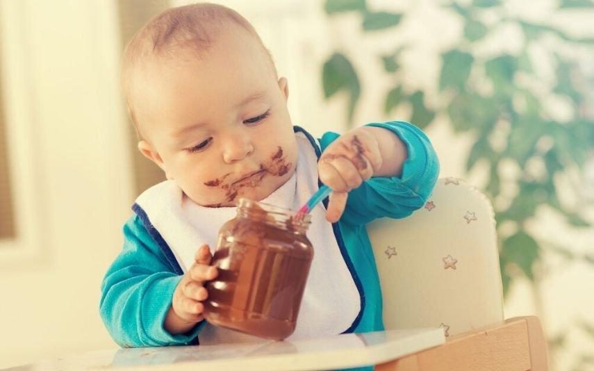 O perigo do açúcar «Mas quem é que dá doces e chocolates a um bebé de 12 meses?»