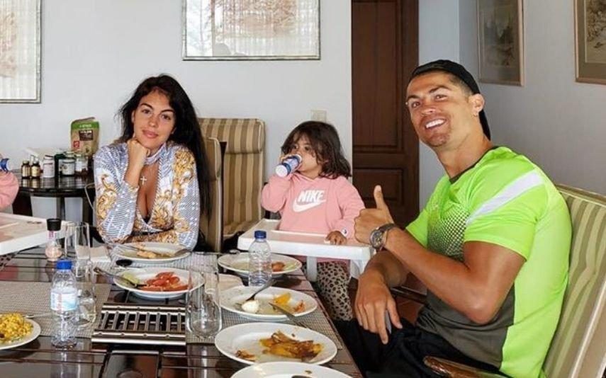 Cristiano Ronaldo Almoço de Páscoa com Georgina, os quatro filhos e sem a mãe Dolores